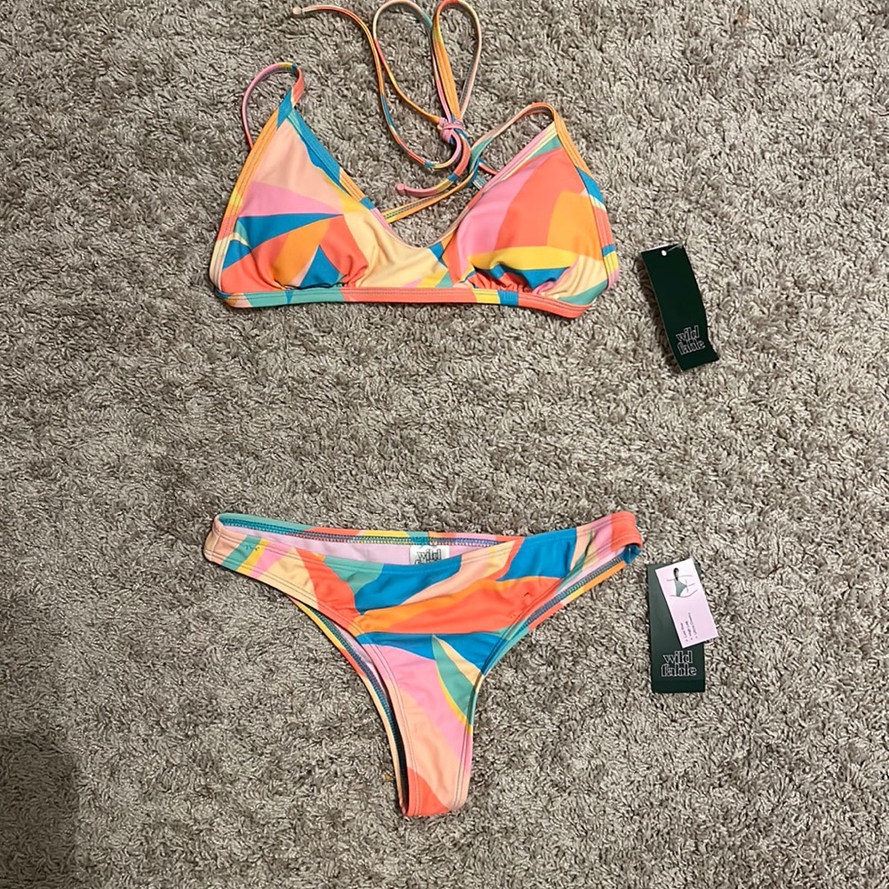 XS Multicolored Wild Fable bikini set!